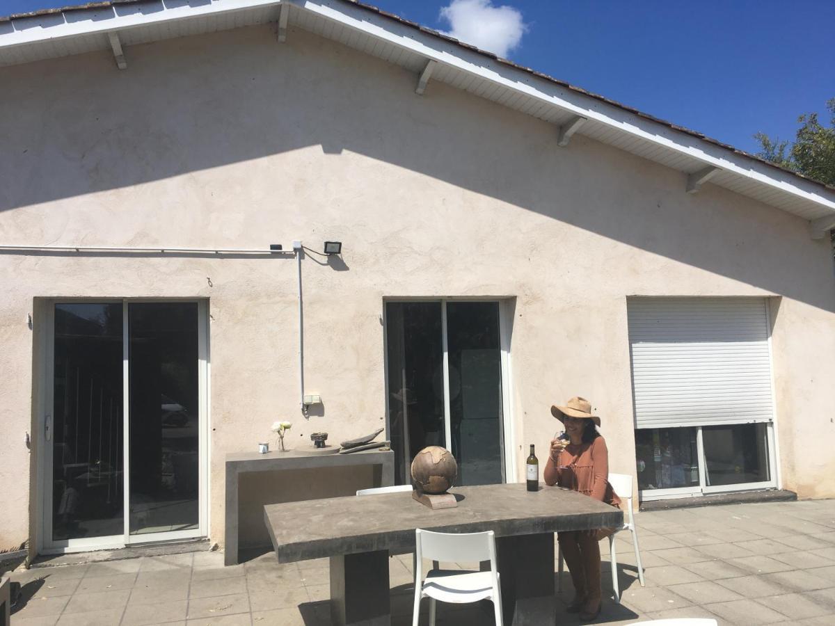 Bureaux Appartements Lesparre Medoc 外观 照片